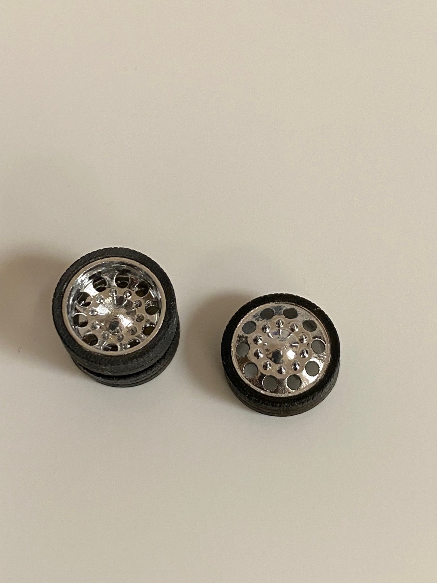 24" V2 Dually Wheels
