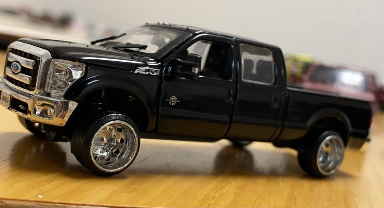 10-lug Super Singles