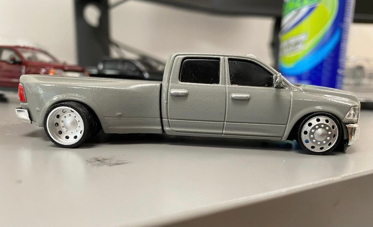24" Dually Wheels