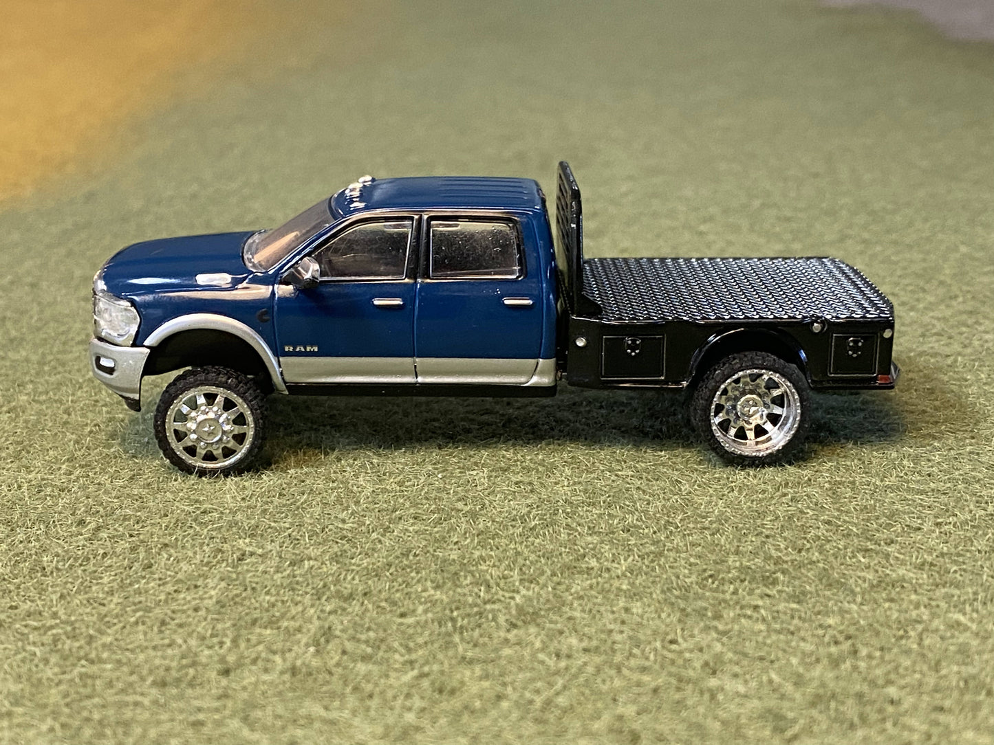 2022 Ram 3500 Laramie Flatbed